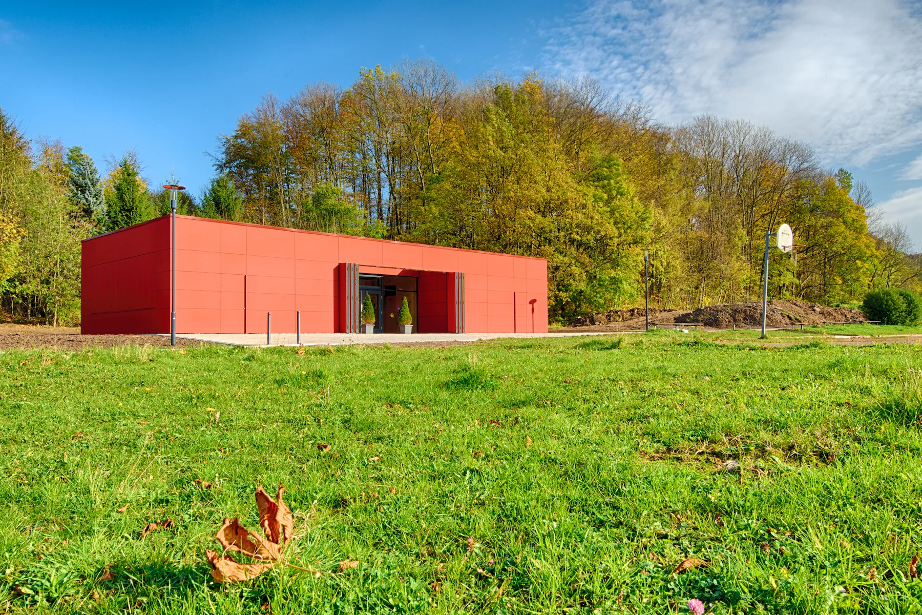 Kinder- und Jugendhaus „Red Cube“ in Seebach